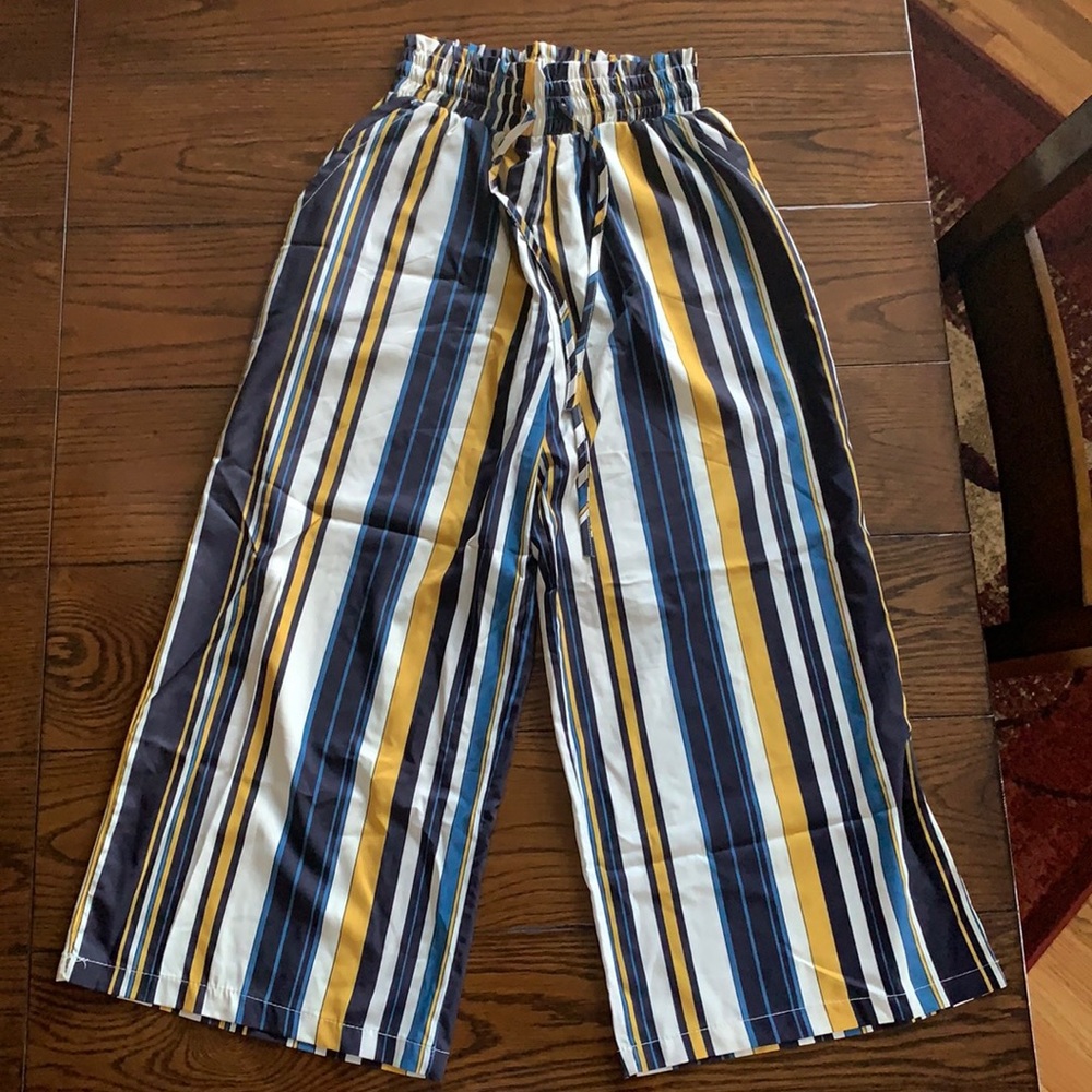 Gnomi Wide Leg Striped Pants